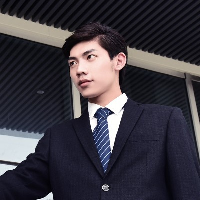 自己買(mǎi)汽車(chē)機(jī)油來(lái)保養(yǎng)汽車(chē)，我選豪邦牌